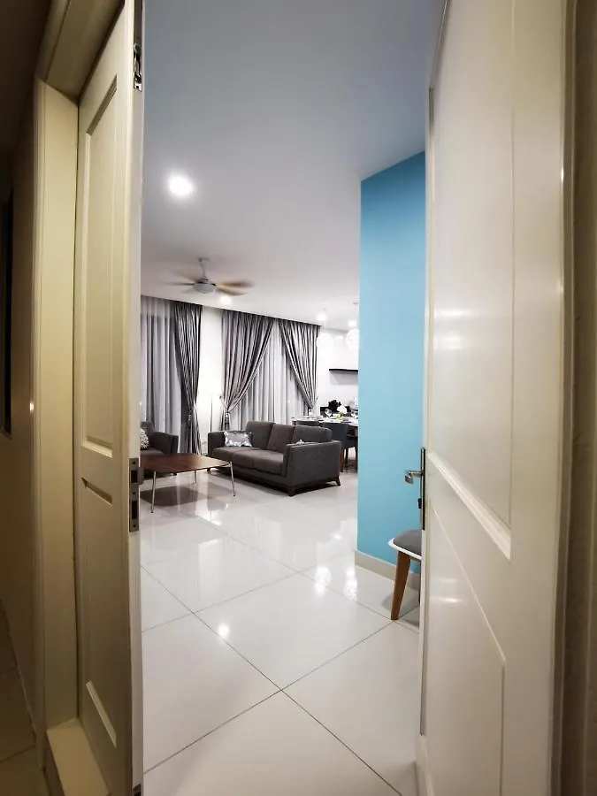בית נופש Batu Ferringhi Gold Pearl Luxury Homestay Near Beach With Intex Pool
