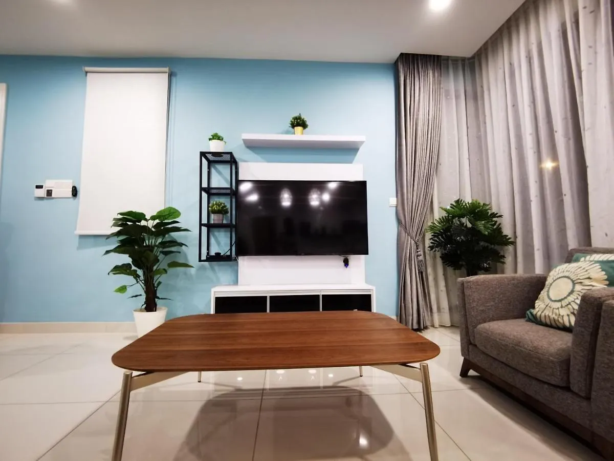 בית נופש Batu Ferringhi Gold Pearl Luxury Homestay Near Beach With Intex Pool מלזיה