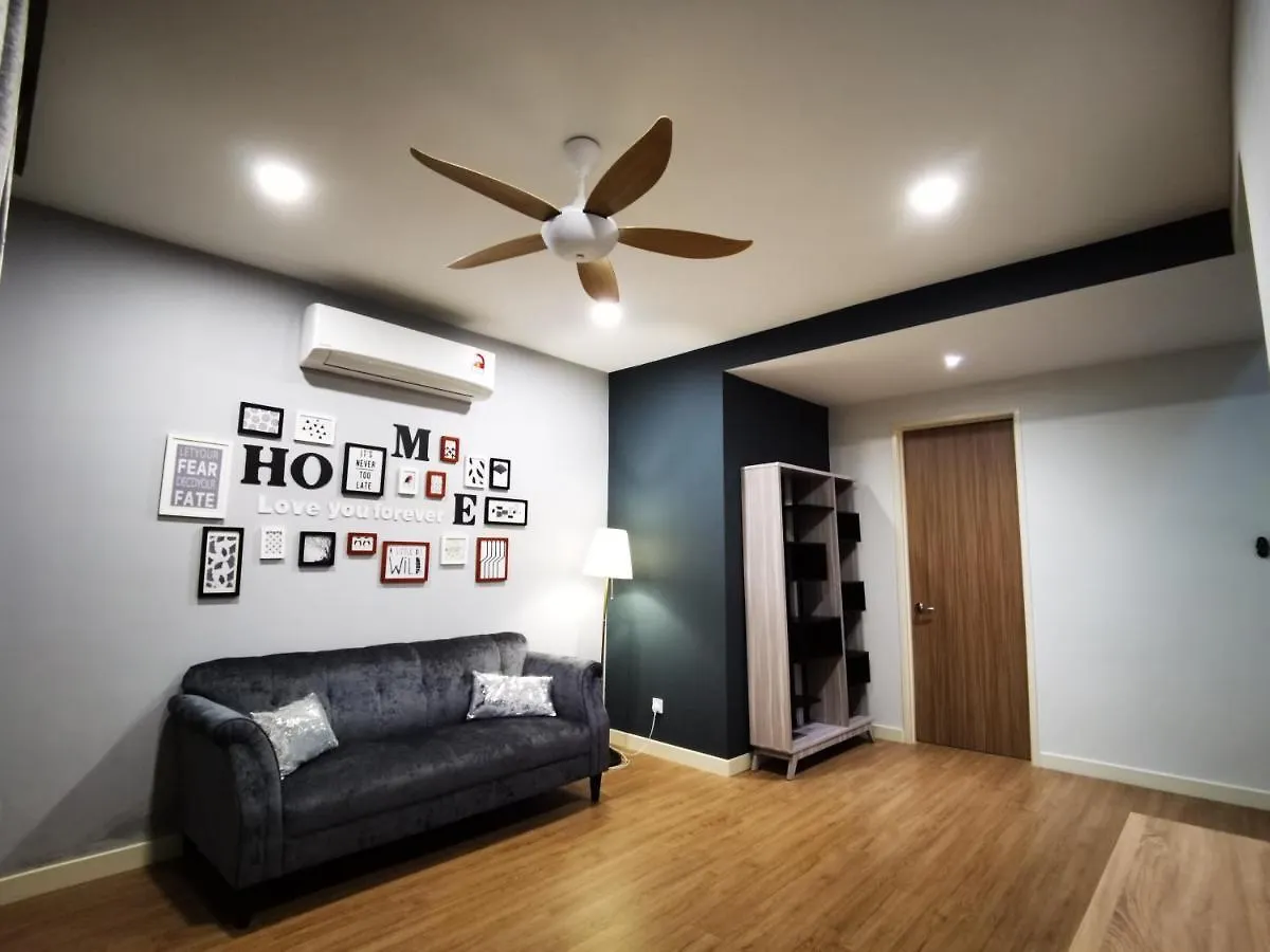 Batu Ferringhi Gold Pearl Luxury Homestay Near Beach With Intex Pool בית נופש