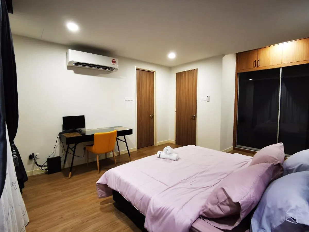 Batu Ferringhi Gold Pearl Luxury Homestay Near Beach With Intex Pool מלזיה