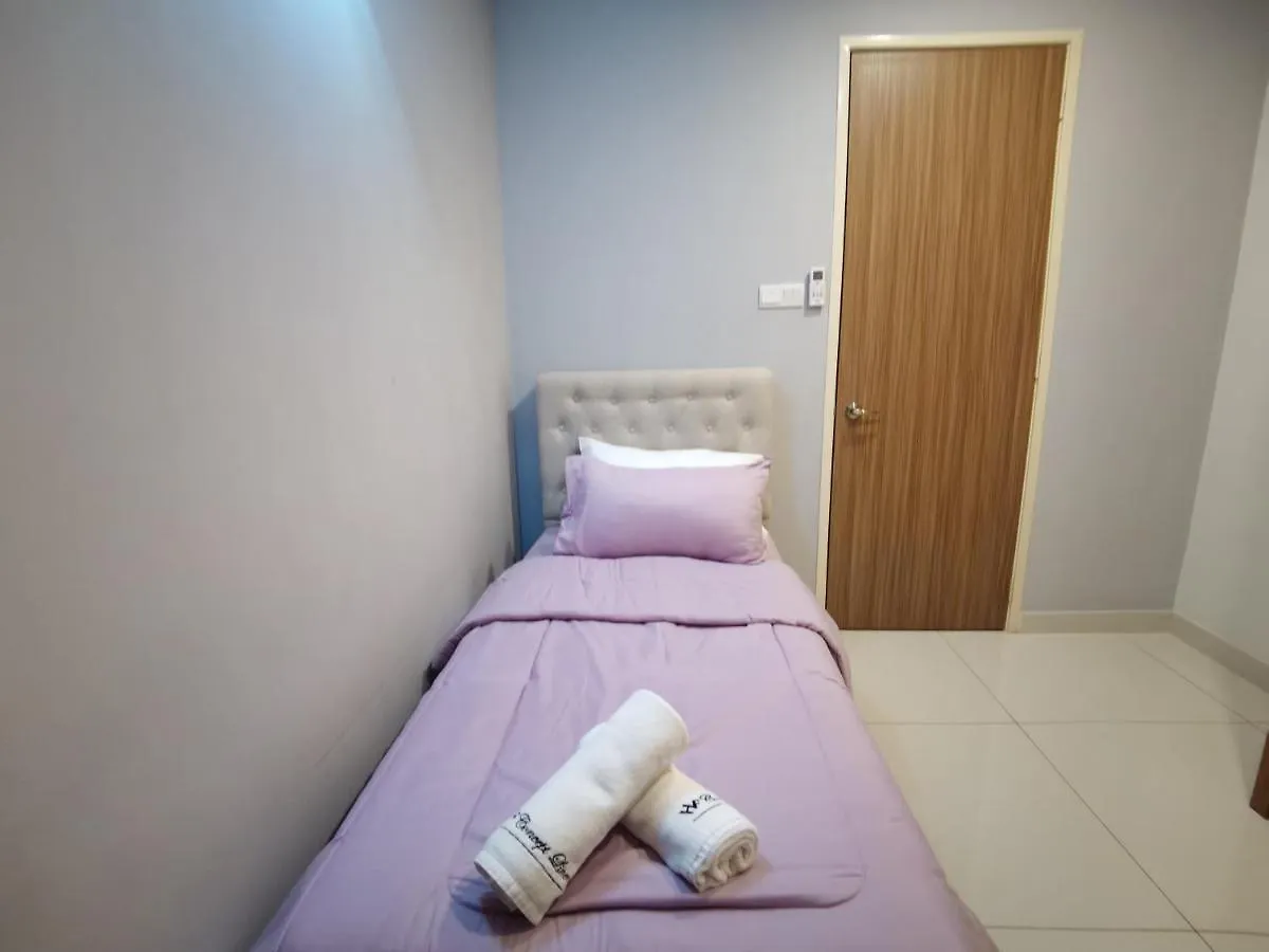 בית נופש Batu Ferringhi Gold Pearl Luxury Homestay Near Beach With Intex Pool